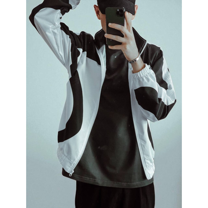 Oversize вітровка з акцентними вставками