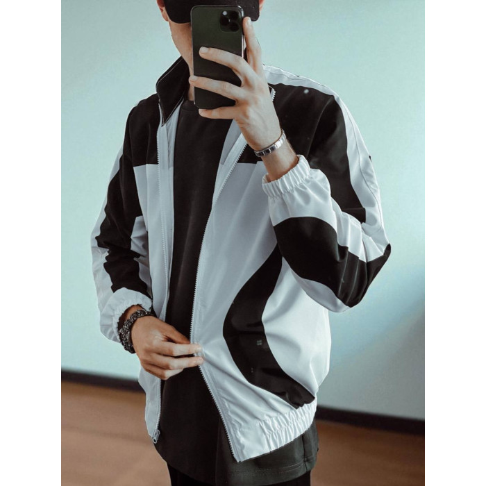 Oversize вітровка з акцентними вставками