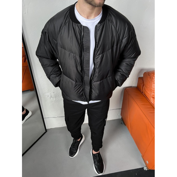 Базовий oversize бомбер