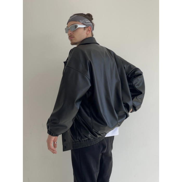 Oversize бомбер із екошкіри
