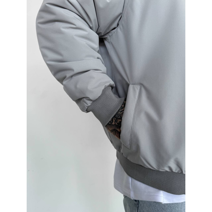 Базовий oversize бомбер