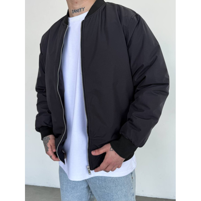 Базовий oversize бомбер