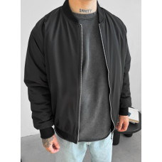 Базовий oversize бомбер