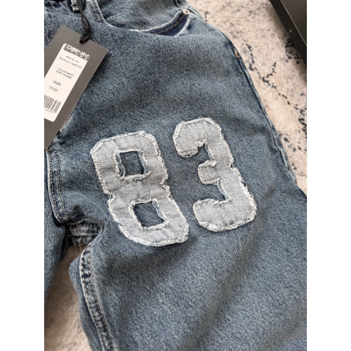 Джинси Baggy з акцентною нашивкою