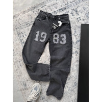 Джинси Baggy з акцентною нашивкою