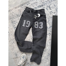 Джинси Baggy з акцентною нашивкою