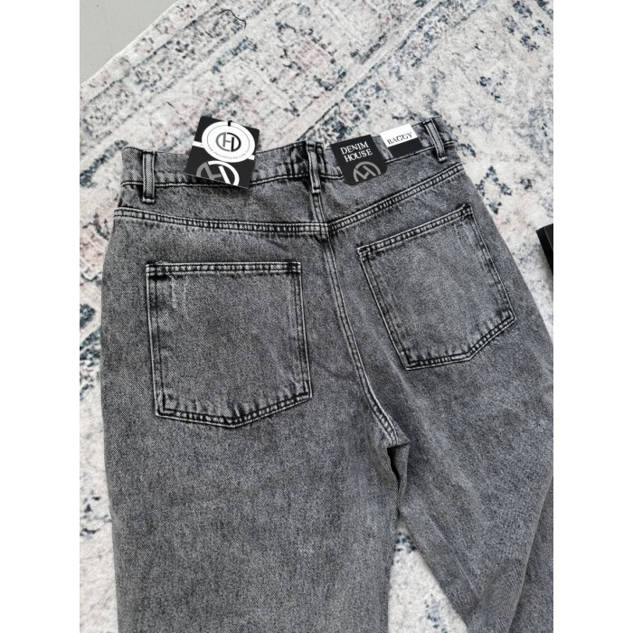 Джинси Baggy з акцентною нашивкою