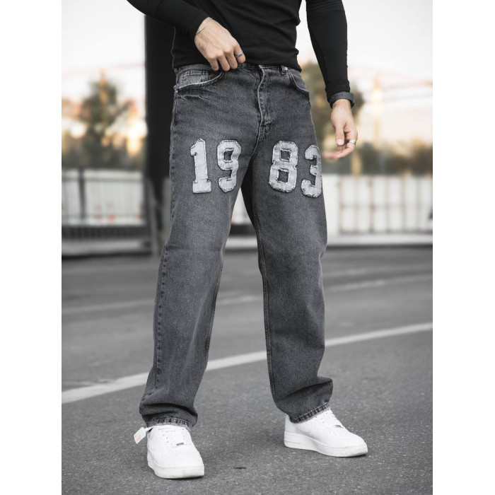 Джинси Baggy з акцентною нашивкою