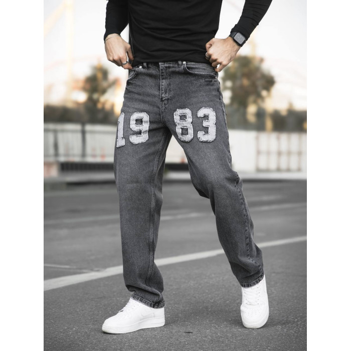 Джинси Baggy з акцентною нашивкою