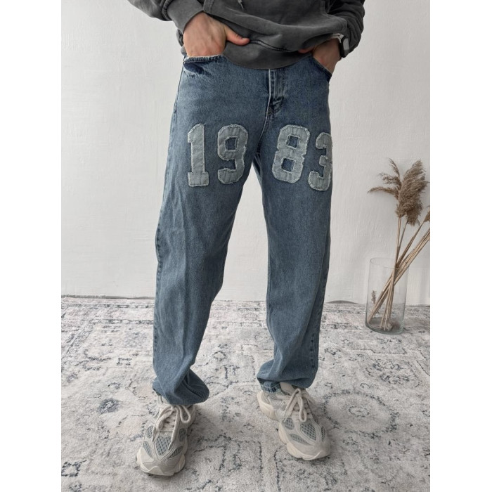 Джинси Baggy з акцентною нашивкою