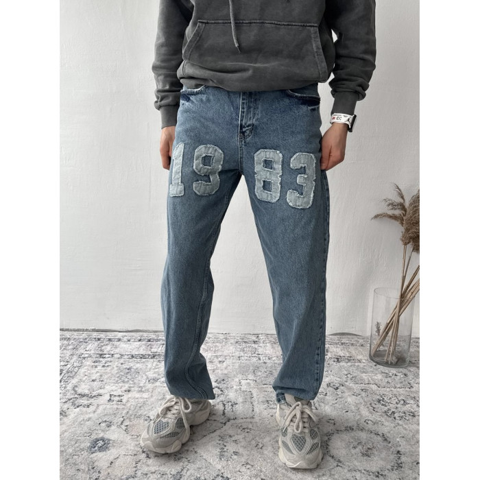Джинси Baggy з акцентною нашивкою