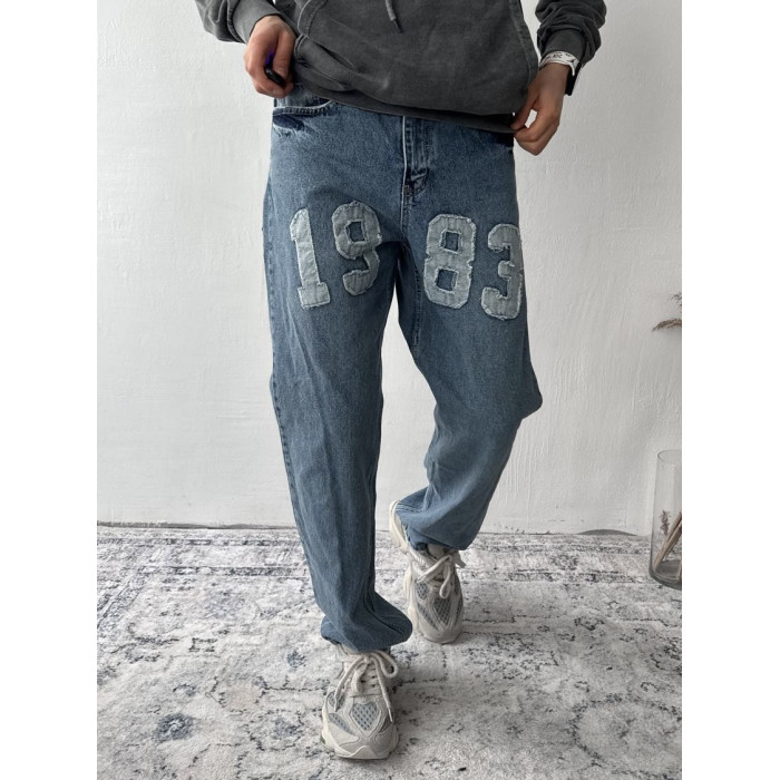 Джинси Baggy з акцентною нашивкою