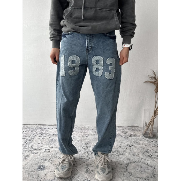 Джинси Baggy з акцентною нашивкою