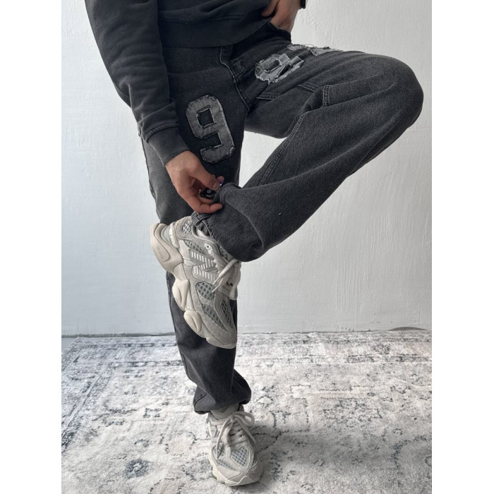 Джинси Baggy з акцентною нашивкою