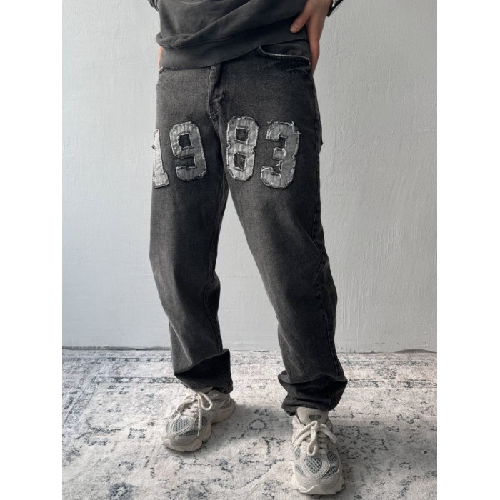 Джинси Baggy з акцентною нашивкою