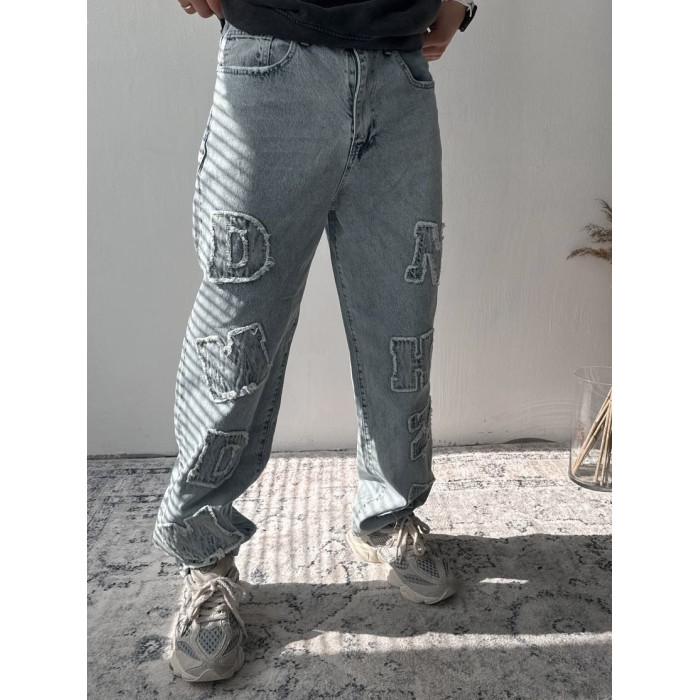 Джинси Baggy з акцентною нашивкою