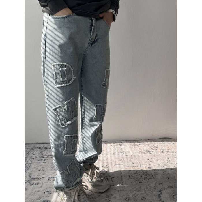 Джинси Baggy з акцентною нашивкою