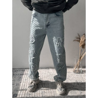 Джинси Baggy з акцентною нашивкою