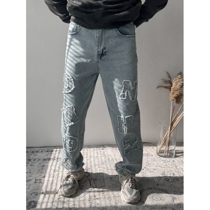 Джинси Baggy з акцентною нашивкою