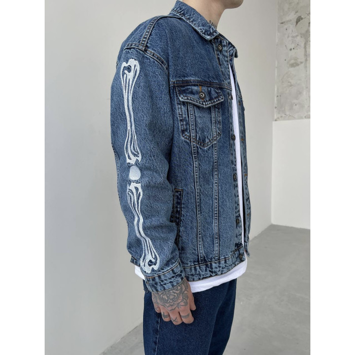 Oversize джинсовка з вишивкою на рукавах