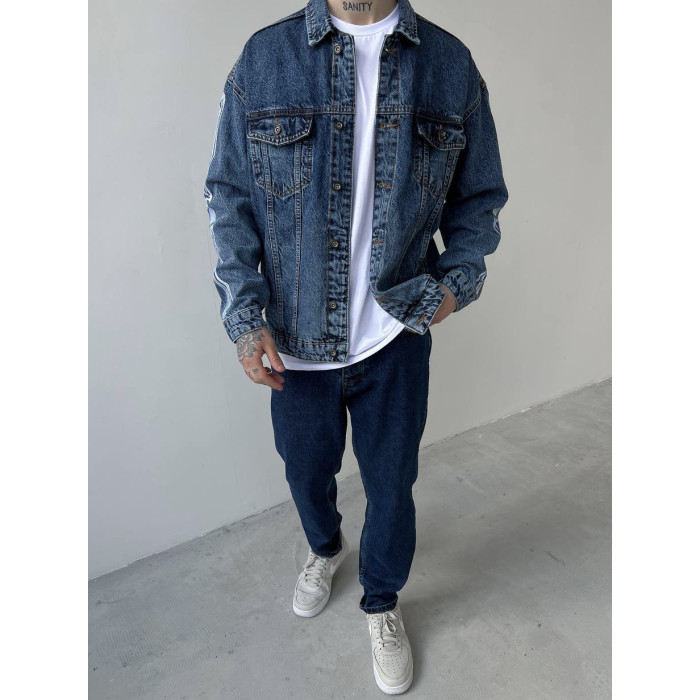 Oversize джинсовка з вишивкою на рукавах