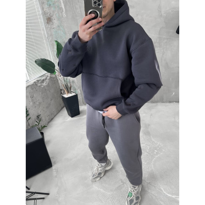 Об'ємний худі з вишивкою