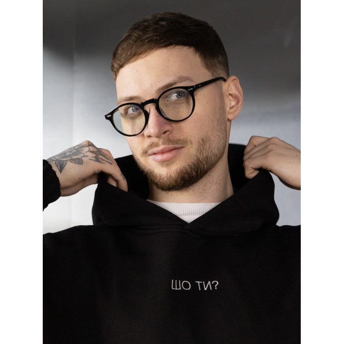 Об'ємний худі з вишивкою