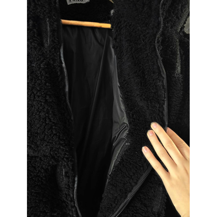 Зимова плюшева куртка oversize