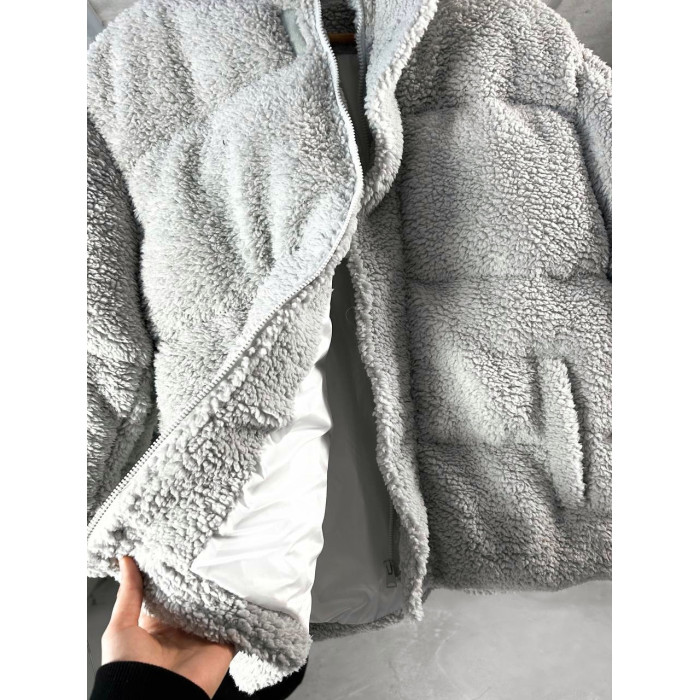 Зимова плюшева куртка oversize