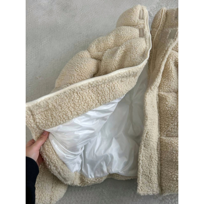 Зимова плюшева куртка oversize