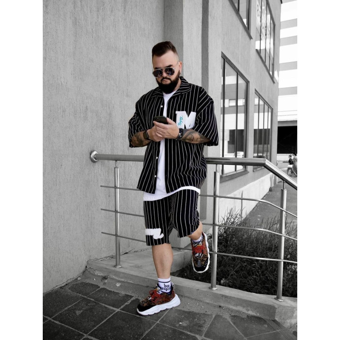 Літній oversize костюм зі смужками