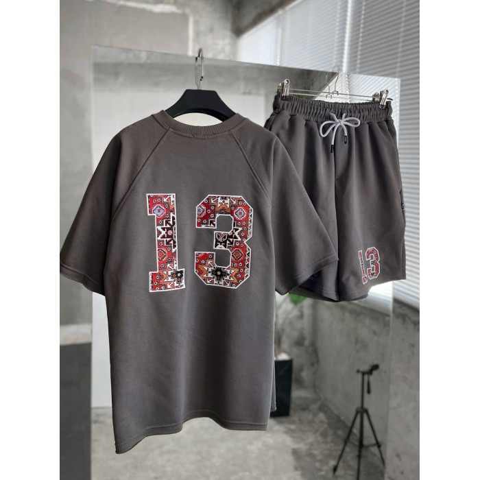 Oversize костюм з принтом