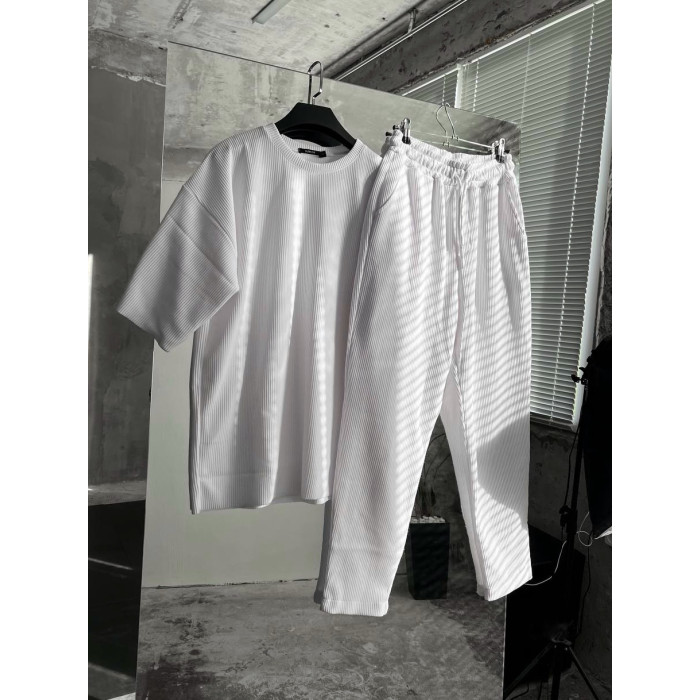 Літній oversize костюм у рубчик