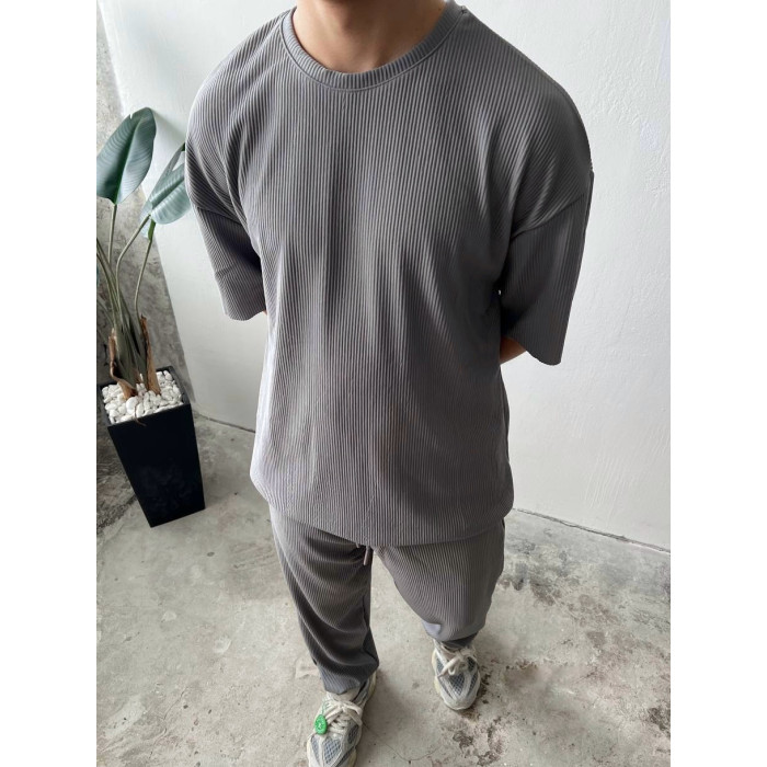 Літній oversize костюм у рубчик