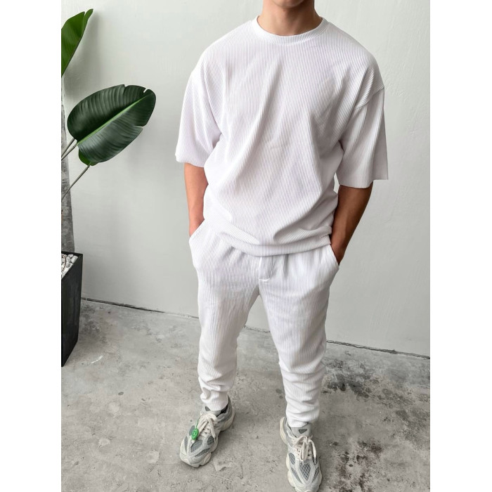 Літній oversize костюм у рубчик
