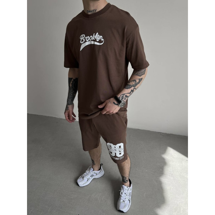 Oversize костюм з принтом