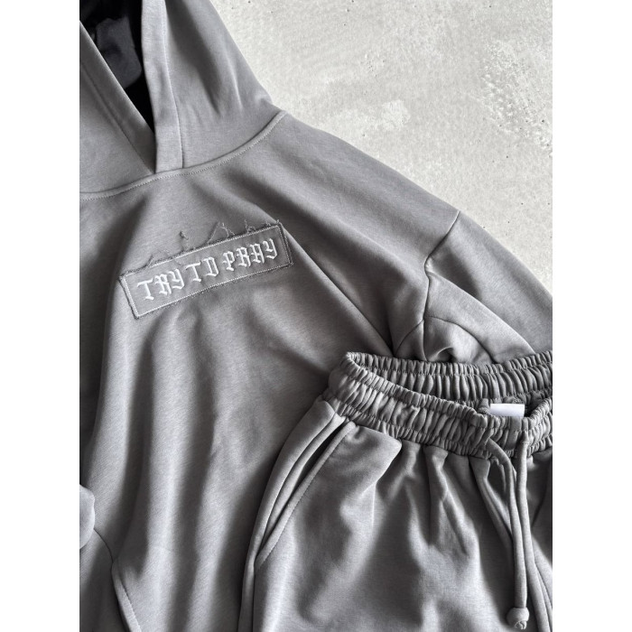 Oversize костюм з вишивкою