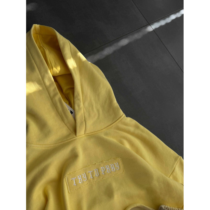 Oversize костюм з вишивкою