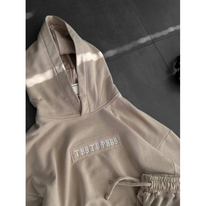 Oversize костюм з вишивкою