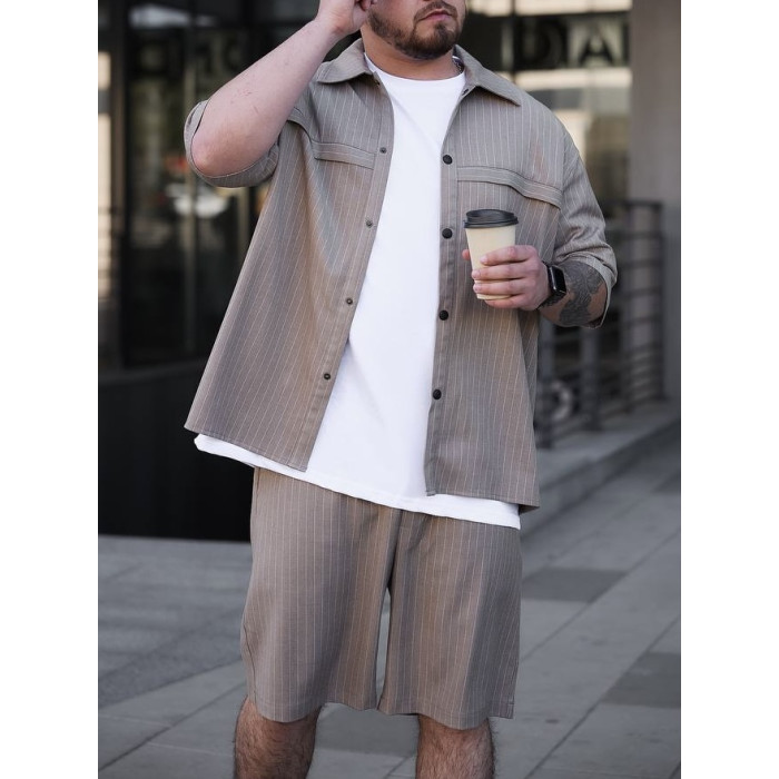 Літній oversize костюм у смужку