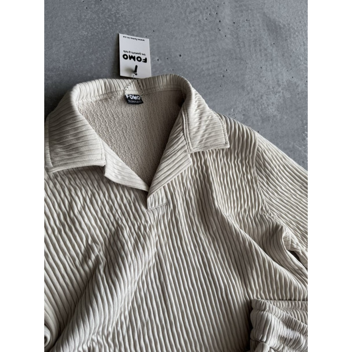 Літній костюм у рубчик