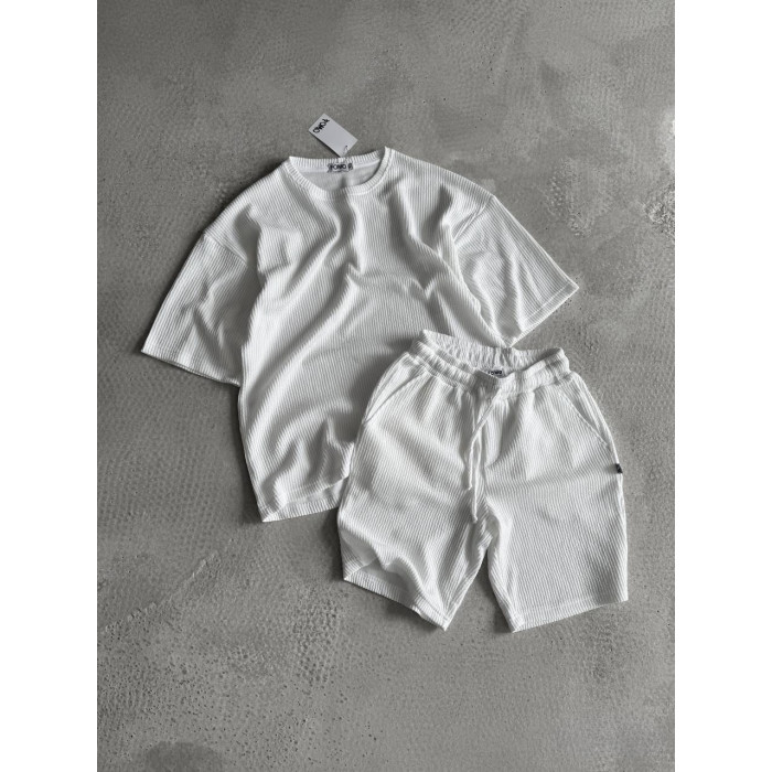 Літній oversize костюм у рубчик