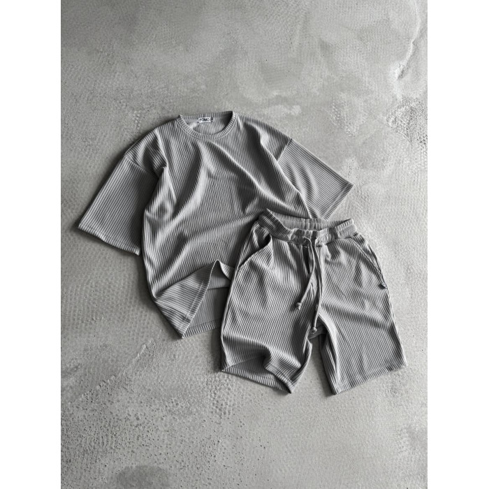 Літній oversize костюм у рубчик
