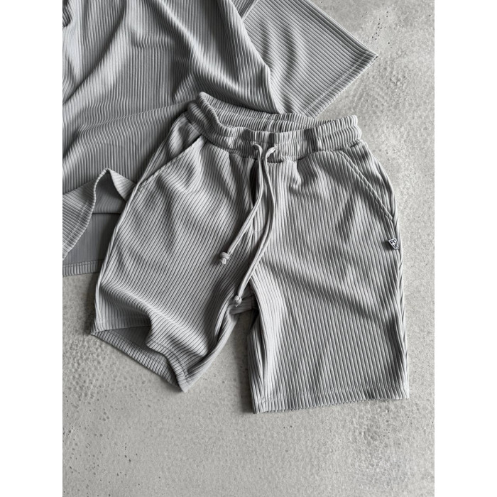 Літній oversize костюм у рубчик