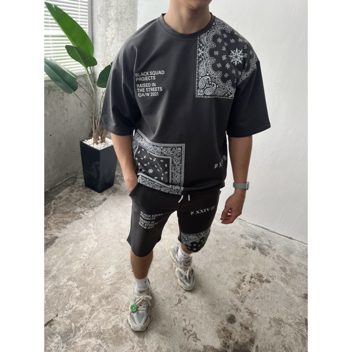 Літній oversize костюм з принтом