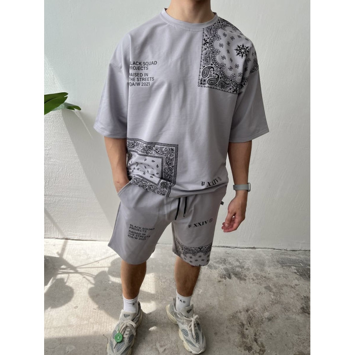 Літній oversize костюм з принтом