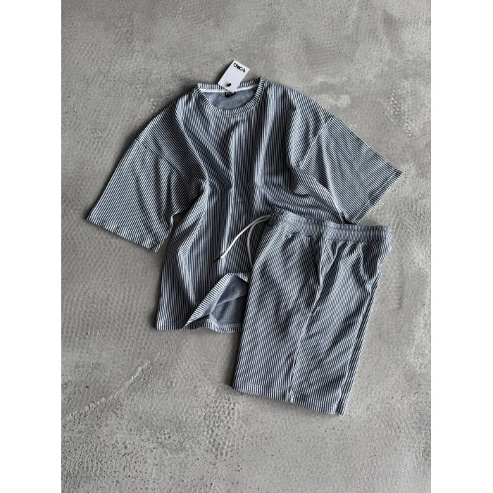 Літній oversize костюм у рубчик