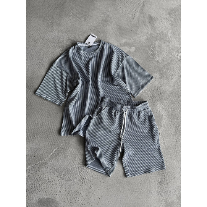 Літній oversize костюм у рубчик