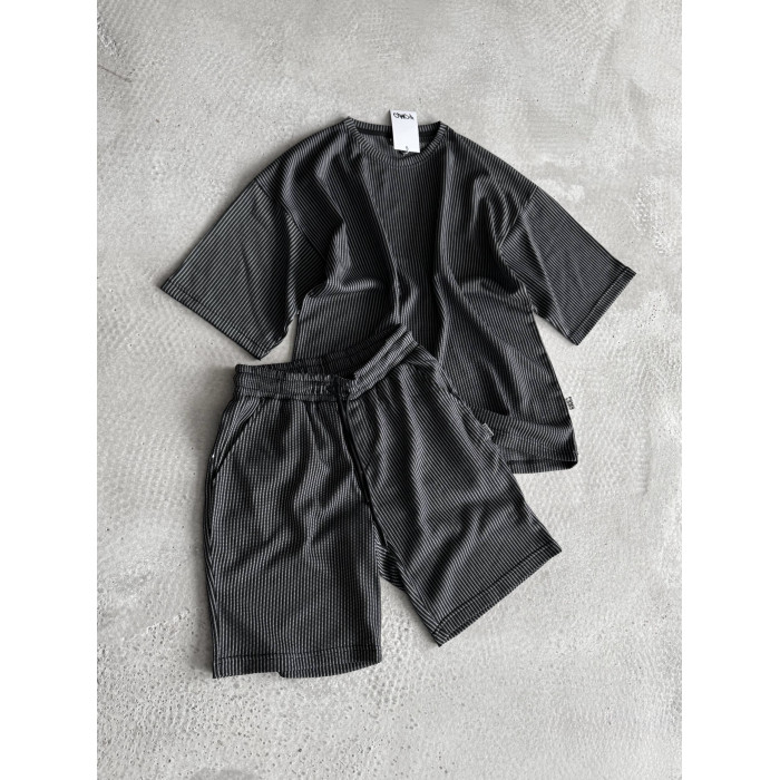 Літній oversize костюм у рубчик