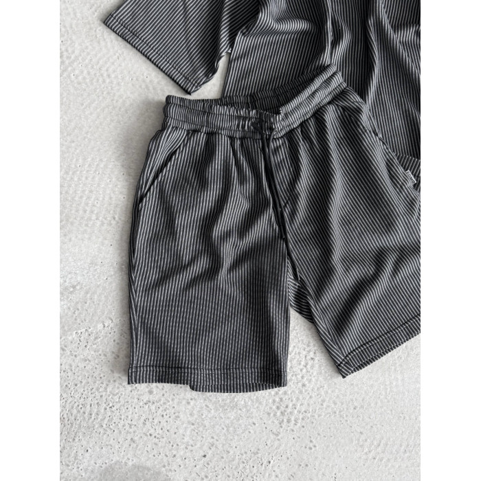 Літній oversize костюм у рубчик